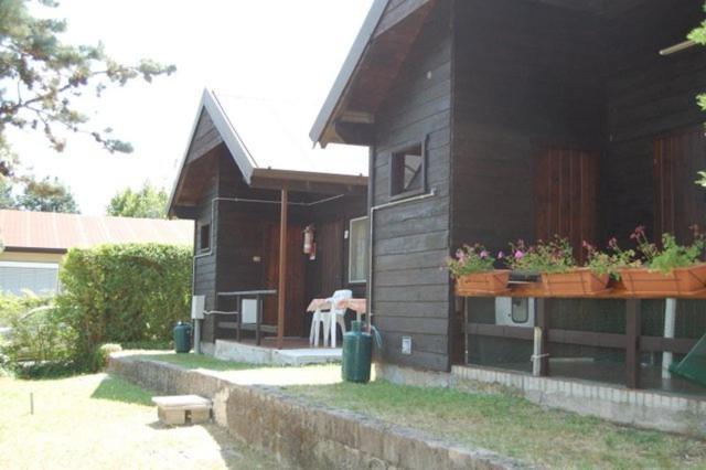 Campeggio Trevisago Iris Park Moniga del Garda Habitación foto